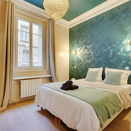 Charming Flat, Quartier Latin With A Private Cinema * Paris